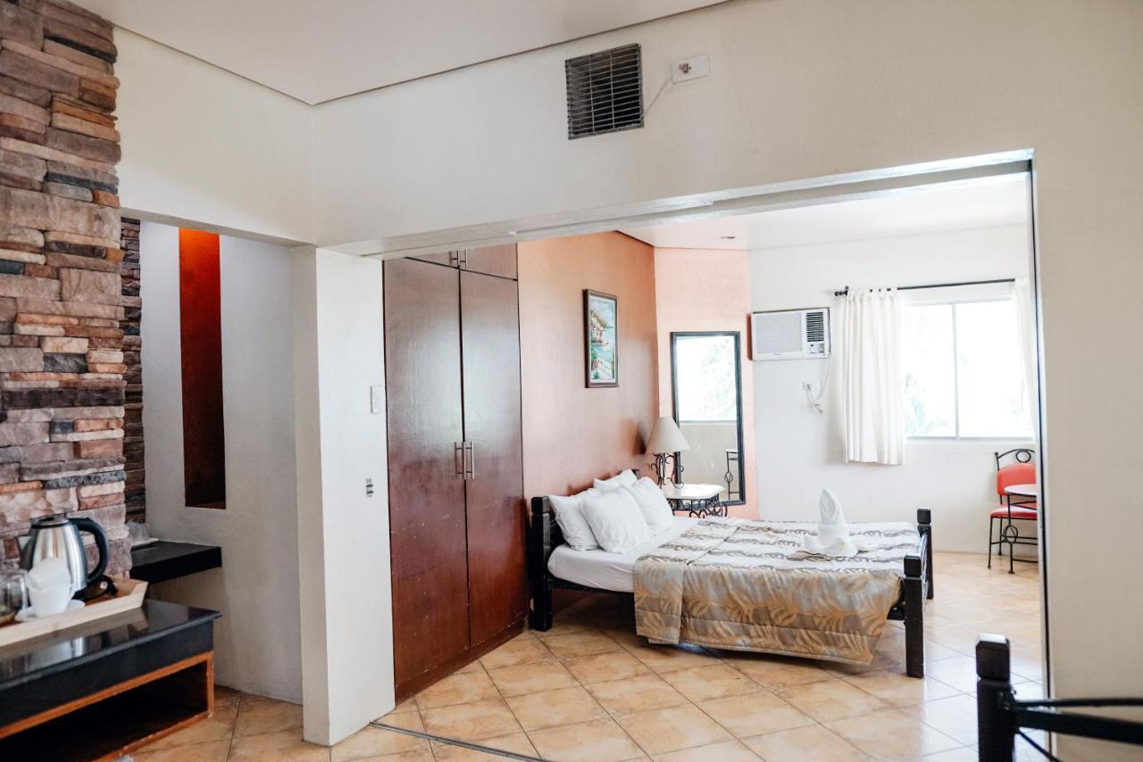 Palmas Del Mar Hotel Bacolod Eksteriør billede