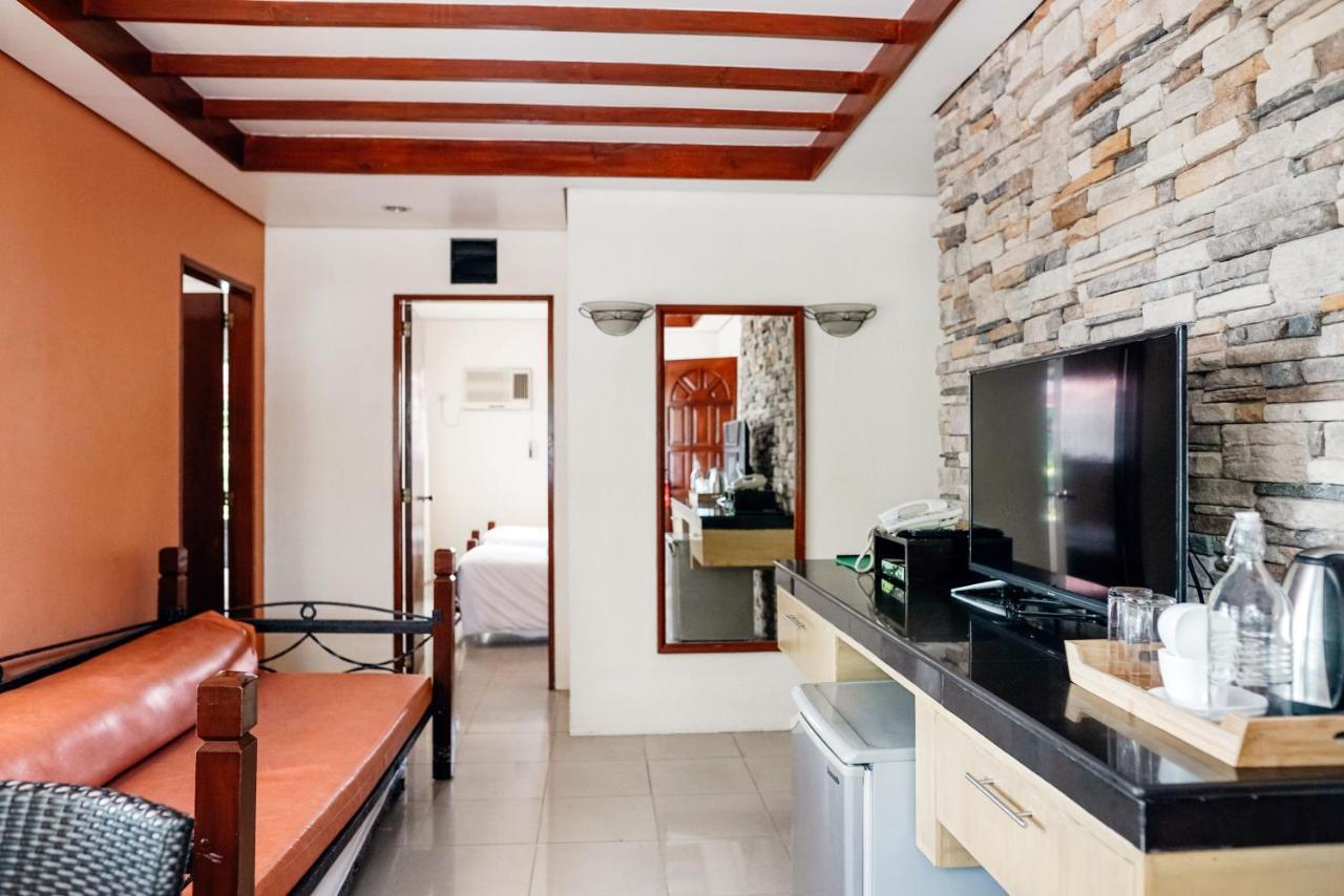 Palmas Del Mar Hotel Bacolod Eksteriør billede